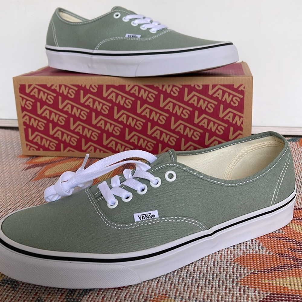 Vans Men’s Authentic Color Theory Iceberg Green 
VN000BW5CJL
Sneakers - Picture 15 of 16